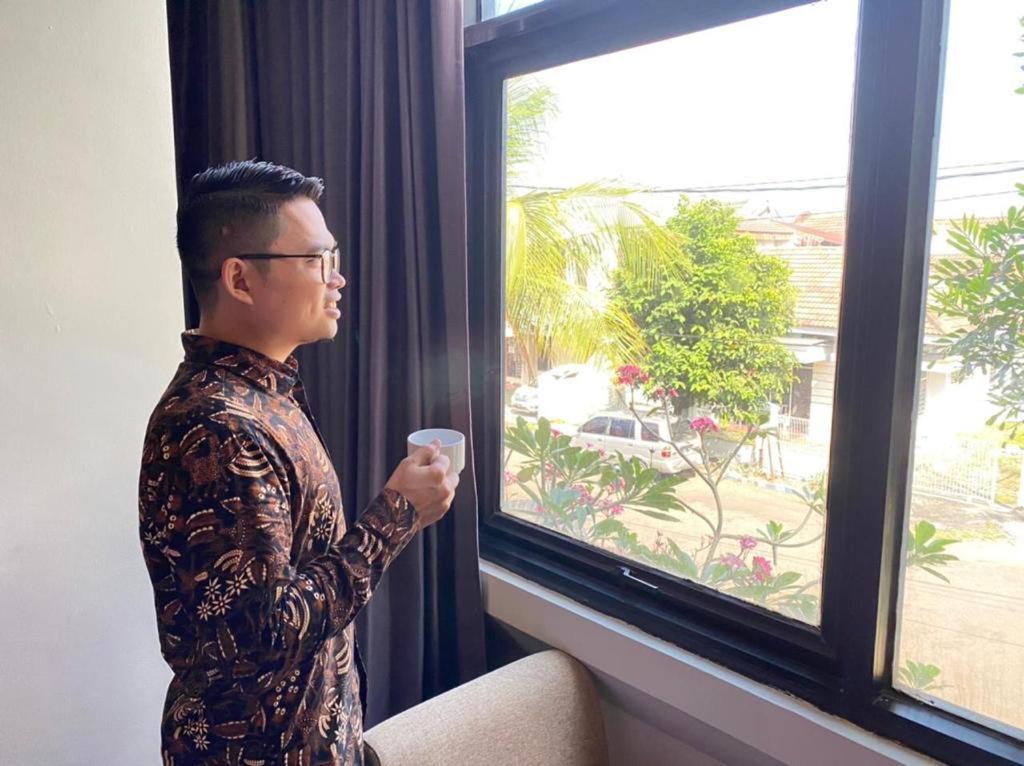 News Hotel Waru Sidoarjo Exterior foto